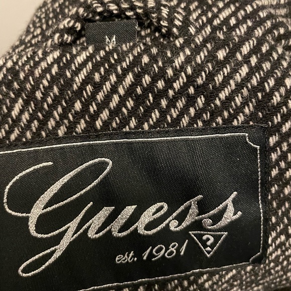 Guess black and white jacket - Picture 3 of 3